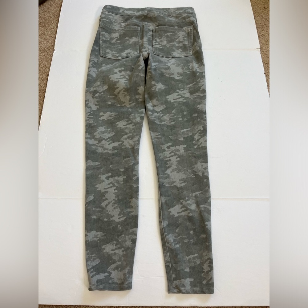 Spanx Jean-ish Leggings Size Small Gray Camo - Picture 4 of 10